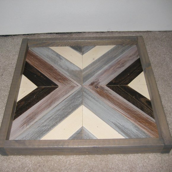 Beautiful hand made wooden tray - Picture 3 of 4